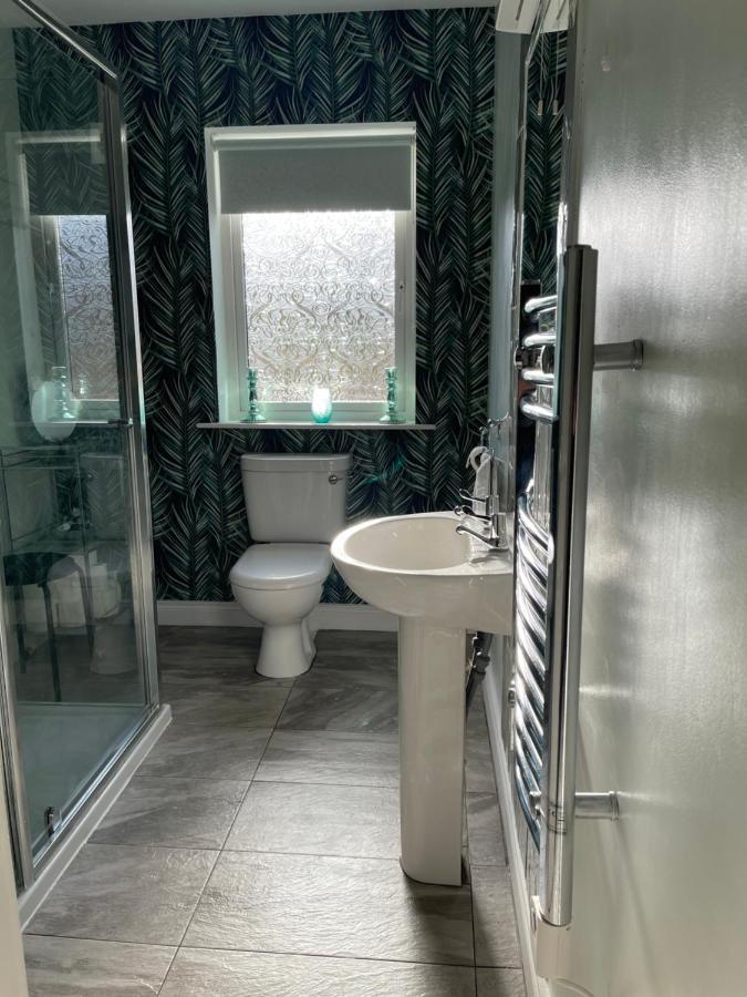No2 At Rosebank Apartments Moville Exterior foto